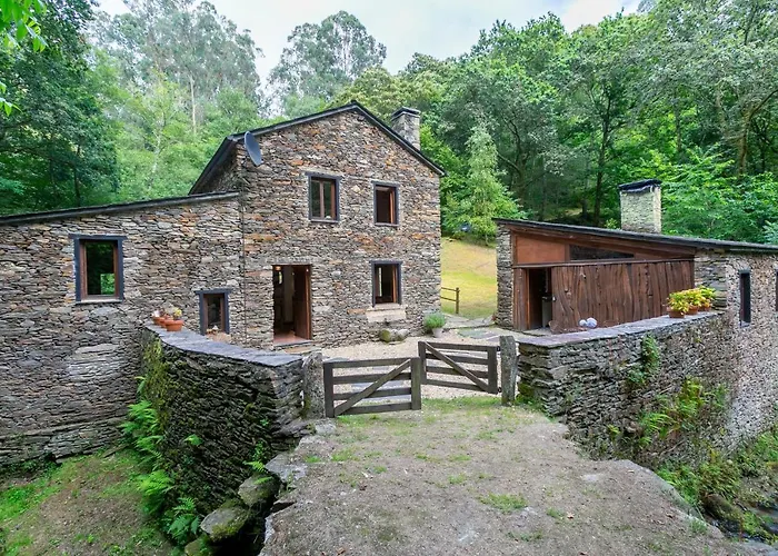 Casas Del Molino - Muinos Do Mainzoso * Paderne (A Coruna)